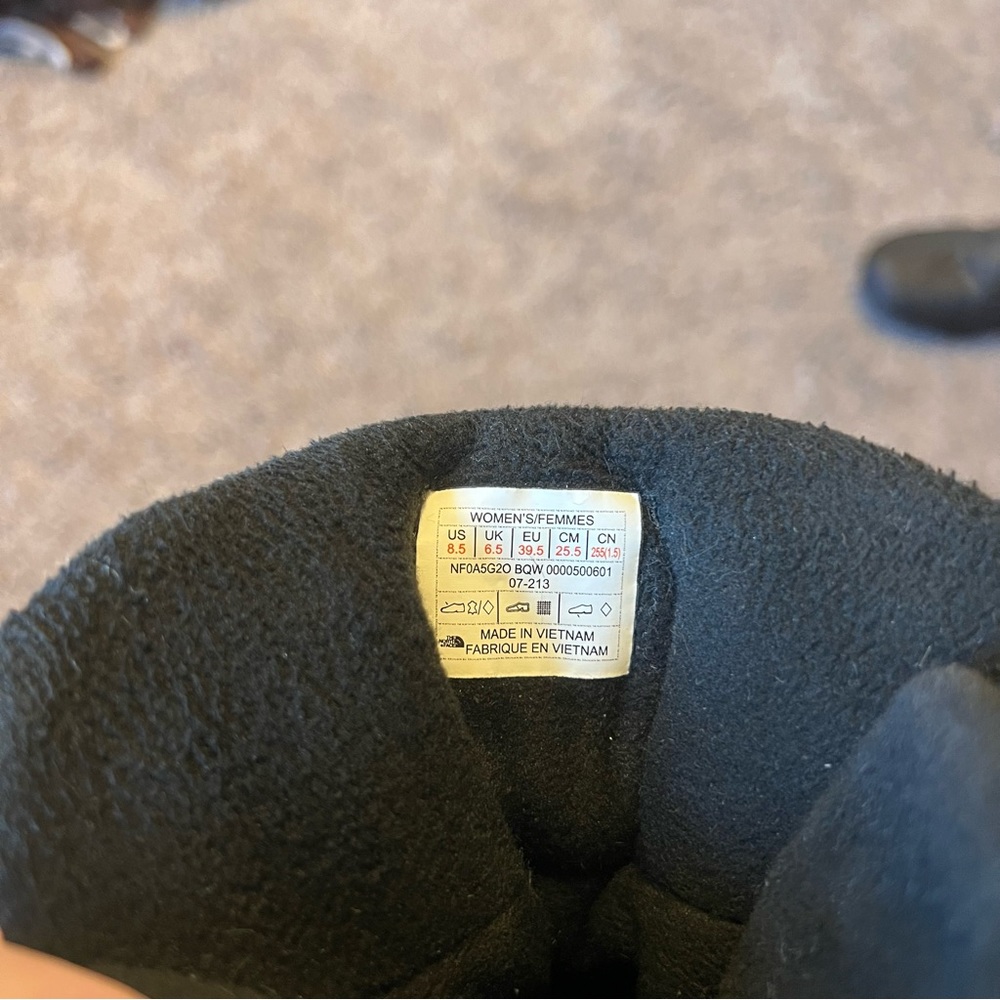 The North Face Insulated Waterproof Boots - Picture 12 of 12